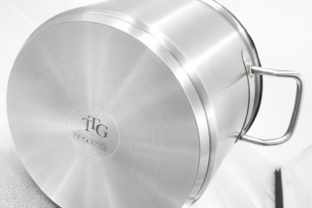 High Casserole 20 cm w/ lid 2 side handles 8" (4.6 Qts)